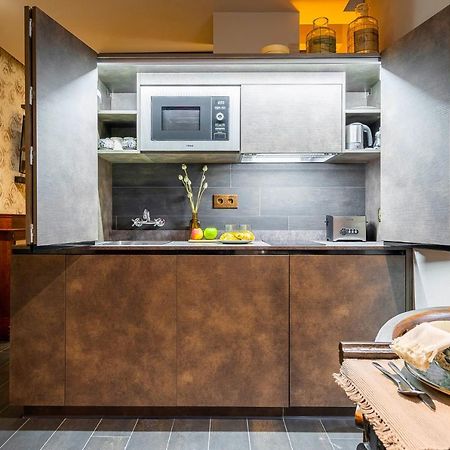 Suite Opium Den By Justine Apartments Apartamento Turistico En Madrid Rio Εξωτερικό φωτογραφία